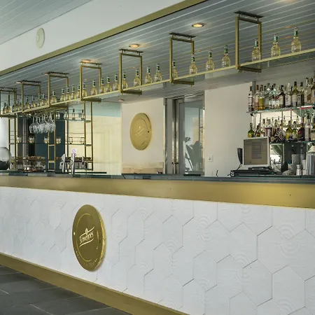 Mett Gl - A Leading Of The World